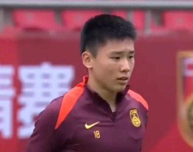 星空体育登录入口-德甲U19国青球员火了！法媒赞谢初筠：中国队的引擎